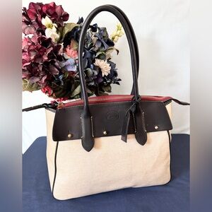 Dooney & Bourke EUC Wilson Panama  leather shoulder bag